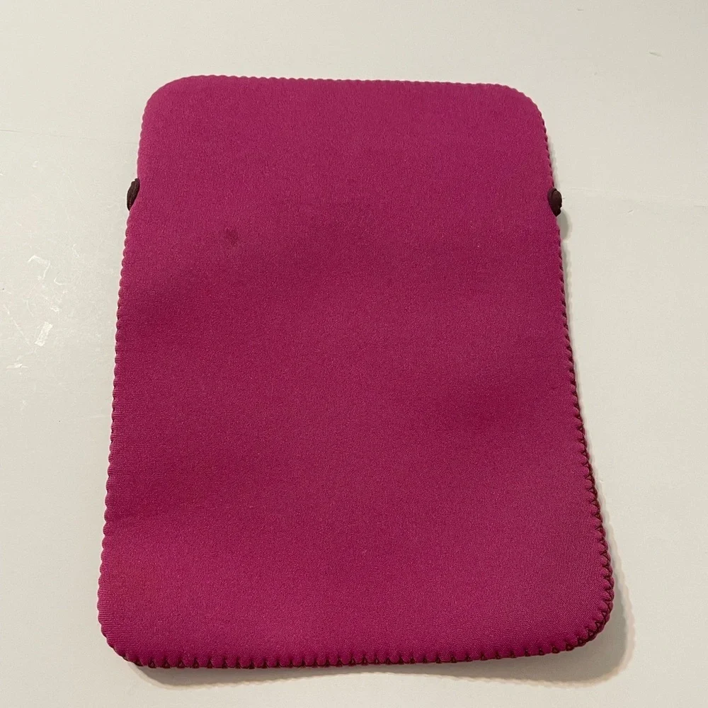 Case Logic Carrying Case Sleeve 10.5”x8” Tablet Purple